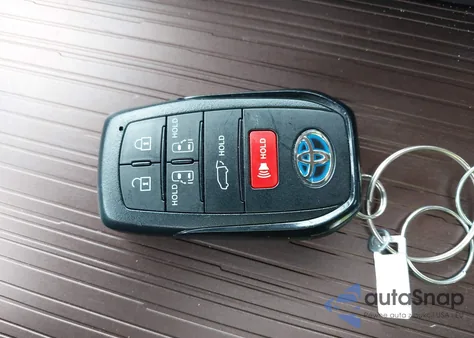 2021 Toyota Sienna Xle из США, поврежденный, VIN 5TDJSKFCXMS024627